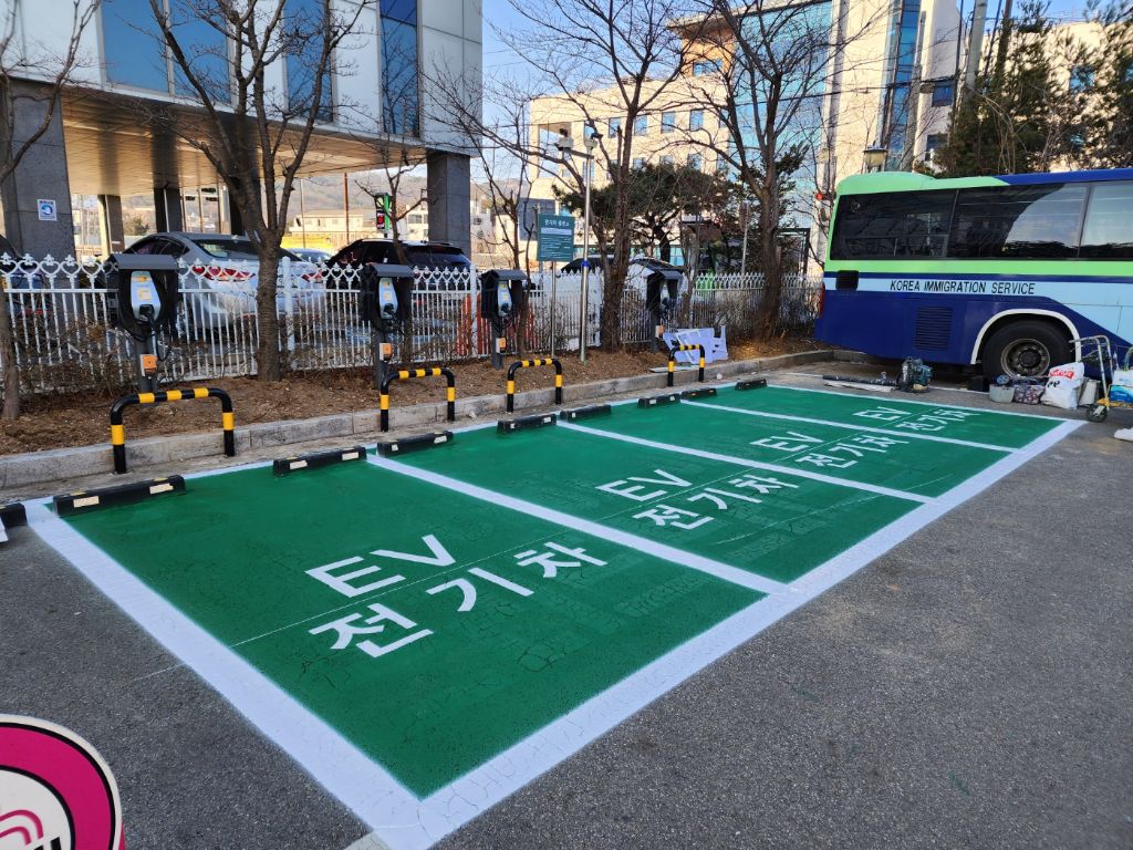 공공기관 7kw 완속충전기